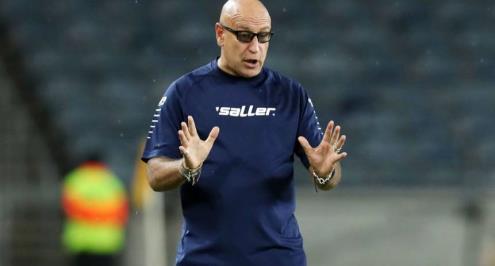 مدرب الجابون ليلا كورة: أوباميانج أمامه فرصة في كأس الأمم.. وأخشى محمد صلاح 